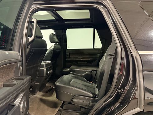 Used 2021 Ford Expedition Limited image 13