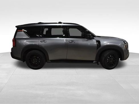 Used 2025 Nissan Armada PRO-4X image 3