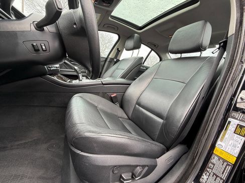 Used 2013 BMW 528i xDrive Sedan image 15