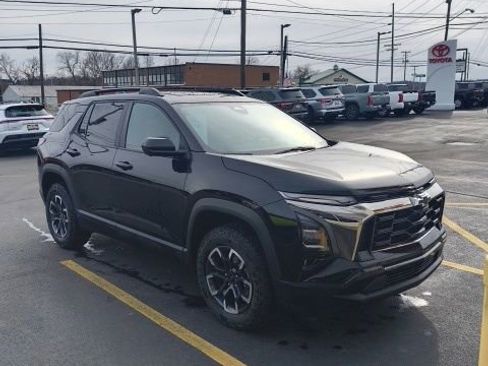 Used 2025 Chevrolet Equinox ACTIV w/ Safety and Technology Package image 1