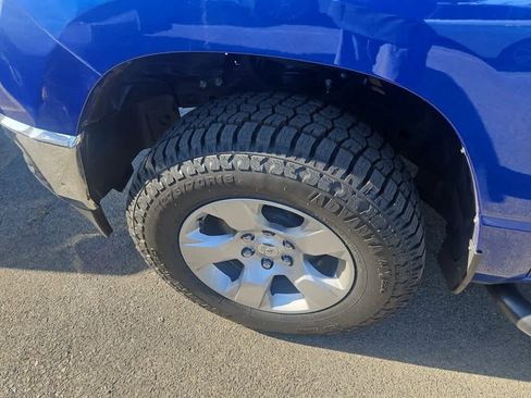 Used 2019 RAM 1500 Big Horn RWD image 3