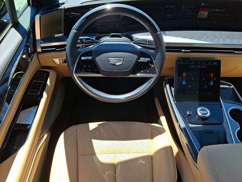 Certified 2026 Cadillac Escalade IQ Sport 2 AWD/4WD image 11