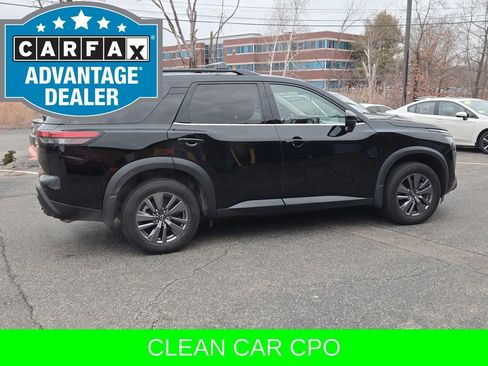 Certified 2023 Nissan Pathfinder SV w/ SV Premium Package image 9