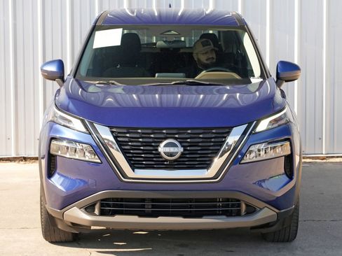 Used 2022 Nissan Rogue SV image 40