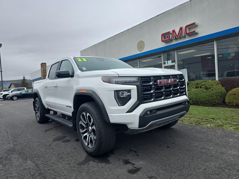 Used 2023 GMC Canyon AT4 w/ AT4 Premium Package AWD/4WD image 1