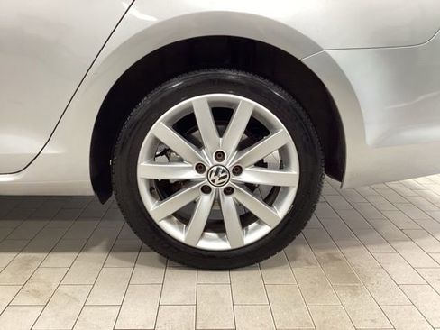 Used 2017 Volkswagen Golf S FWD image 22