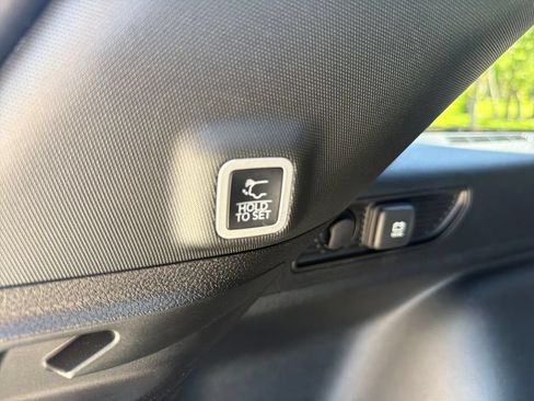 Used 2025 Jeep Grand Cherokee Altitude RWD image 34
