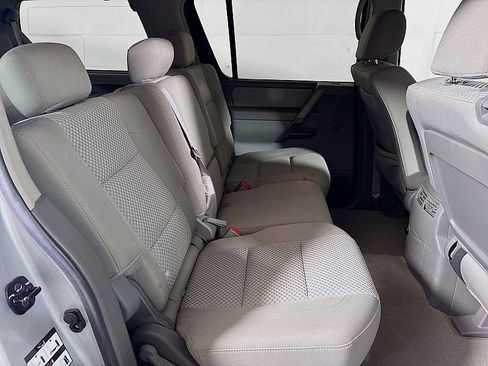 Used 2005 Nissan Armada SE w/ (T01) Tow Pkg image 24