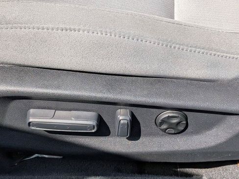 Used 2019 Honda Accord EX image 16
