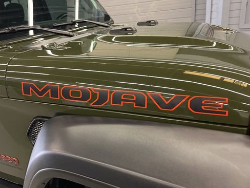 Used 2023 Jeep Gladiator Mojave image 41