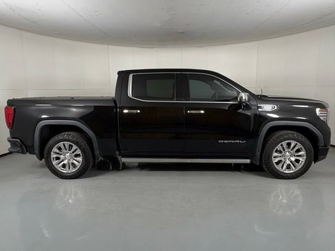 Used 2023 GMC Sierra 1500 Denali AWD/4WD image 9