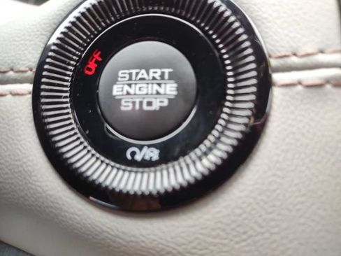 Used 2024 Jeep Compass Limited AWD/4WD image 15