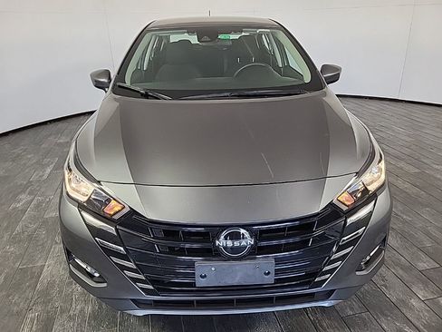 Used 2024 Nissan Versa S image 2