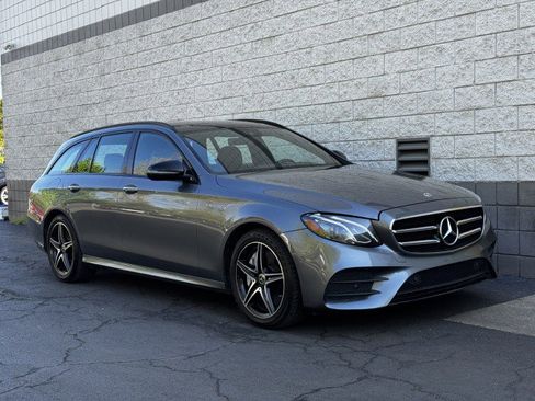 Used 2018 Mercedes-Benz E 400 4MATIC Wagon image 4