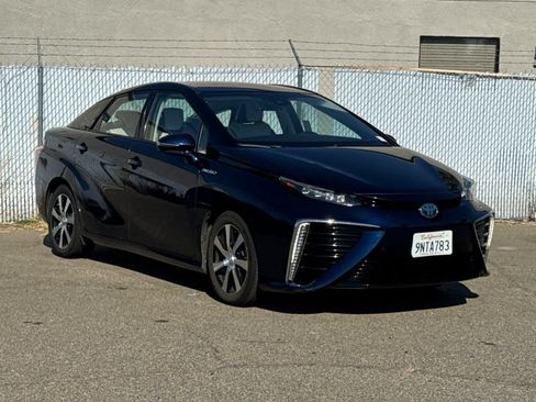 Used 2019 Toyota Mirai FWD image 7