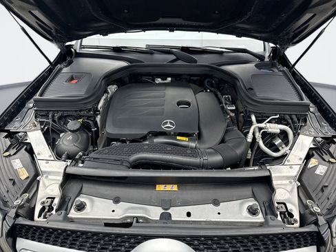 Used 2023 Mercedes-Benz GLC 300 4MATIC Coupe image 26