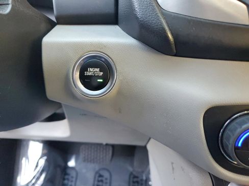 Used 2022 GMC Terrain SLT image 26