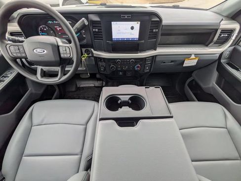 New 2026 Ford F550 4x4 Supercab Super Duty image 6
