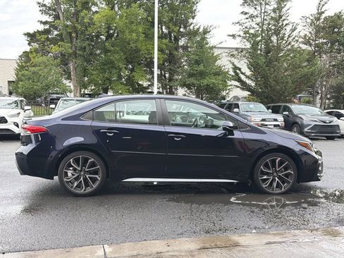 Used 2022 Toyota Corolla SE w/ SE Premium Package FWD image 4