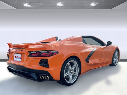 Used 2023 Chevrolet Corvette Stingray Convertible w/ Z51 Performance Package image 9