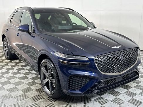 Used 2022 Genesis GV70 3.5T Sport w/ Sport Prestige Package image 9