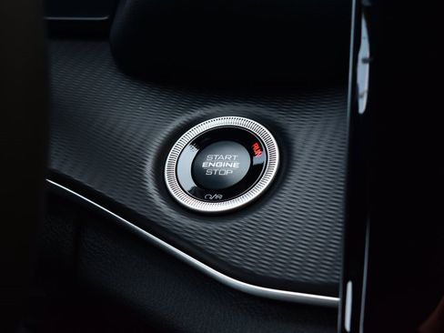 New 2025 Jeep Grand Cherokee L Altitude image 43