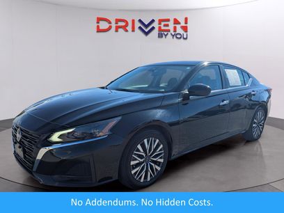 Used 2023 Nissan Altima 2.5 SV