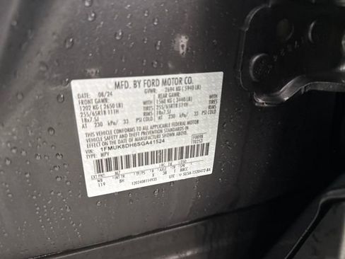 Used 2025 Ford Explorer Active image 30