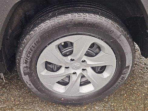 Used 2023 Toyota RAV4 LE image 7