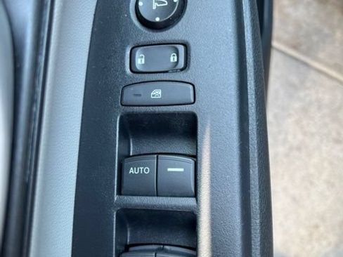 Used 2019 Honda CR-V LX image 15