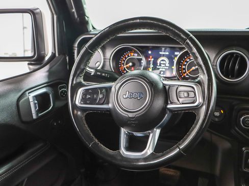 Used 2021 Jeep Gladiator Overland w/ Popular Equipment Package image 14