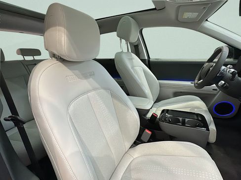 New 2026 Hyundai Ioniq 5 Limited image 17