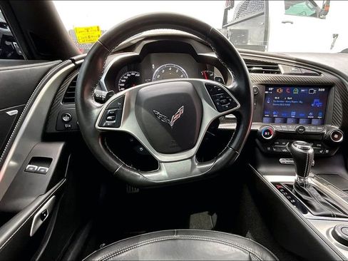 Used 2019 Chevrolet Corvette Grand Sport w/ Z07 Performance Package RWD image 8
