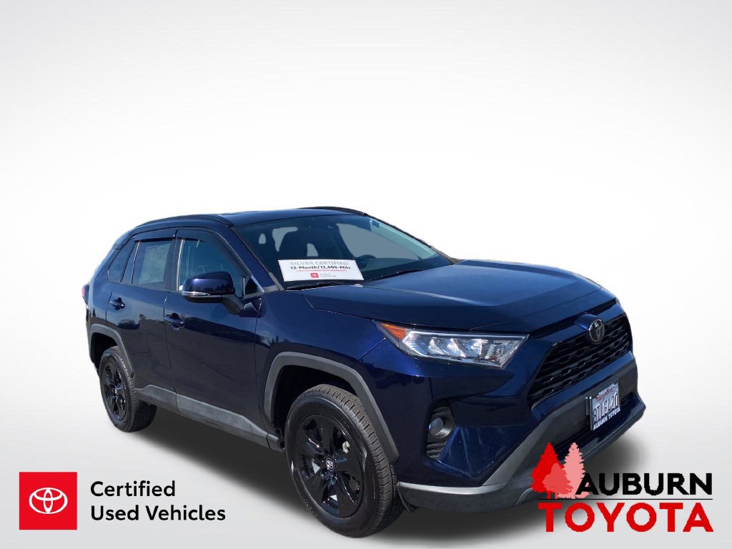 Certified 2021 Toyota RAV4 XLE w/ XLE Grade Weather Package AWD/4WD image 4