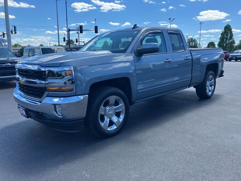 Used 2016 Chevrolet Silverado 1500 LT w/ All Star Edition AWD/4WD image 2