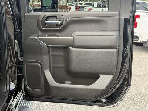 Used 2022 GMC Sierra 2500 AT4 image 36