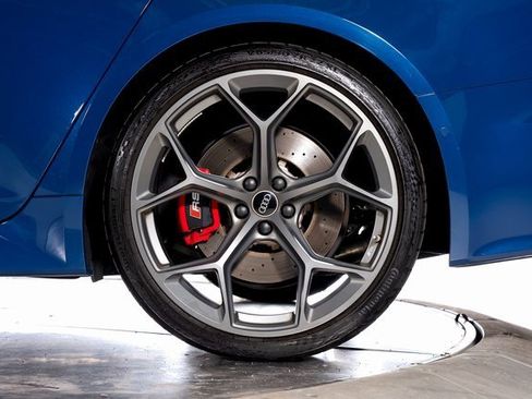 Used 2025 Audi RS 6 performance image 14