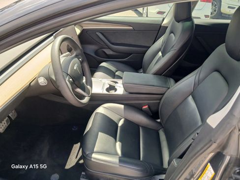 Used 2022 Tesla Model 3 Long Range AWD/4WD image 9