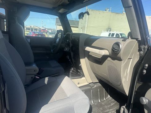 Used 2010 Jeep Wrangler Sport image 23