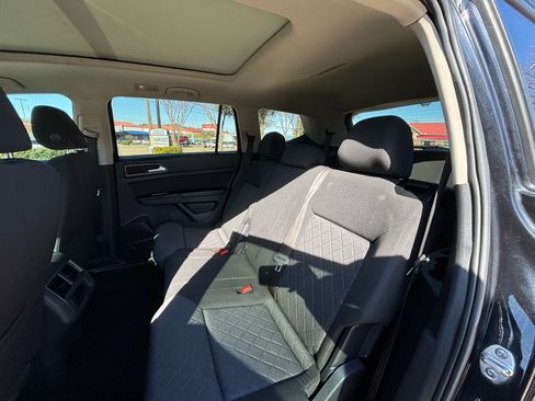 Used 2018 Volkswagen Atlas Launch Edition image 24