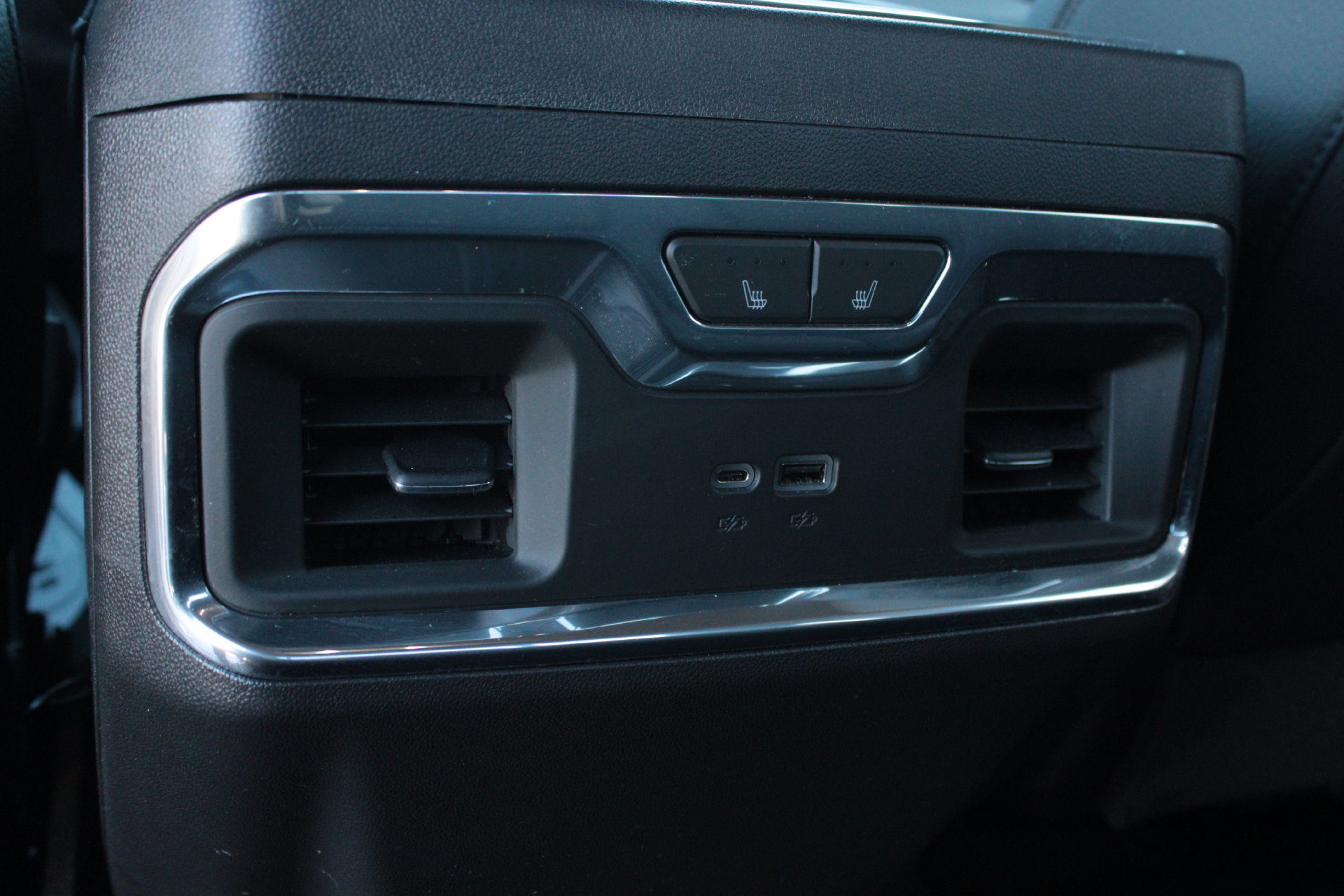 Used 2023 GMC Sierra 1500 Denali AWD/4WD image 24
