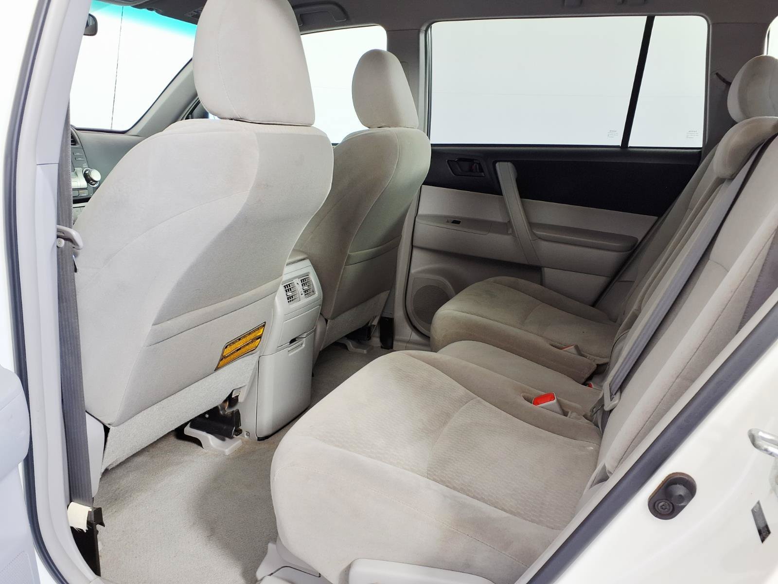 Used 2010 Toyota Highlander 2WD w/ Convenience Pkg image 8