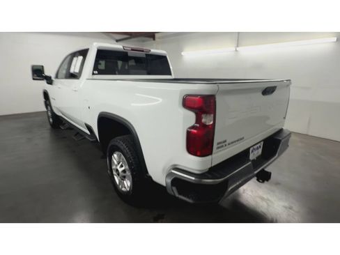 Used 2024 Chevrolet Silverado 2500 LT w/ Convenience Package AWD/4WD image 7