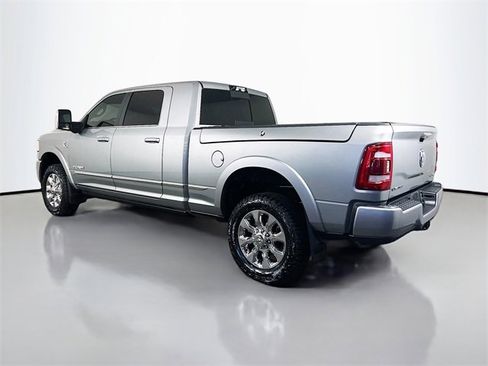 Used 2024 RAM 2500 Limited image 7