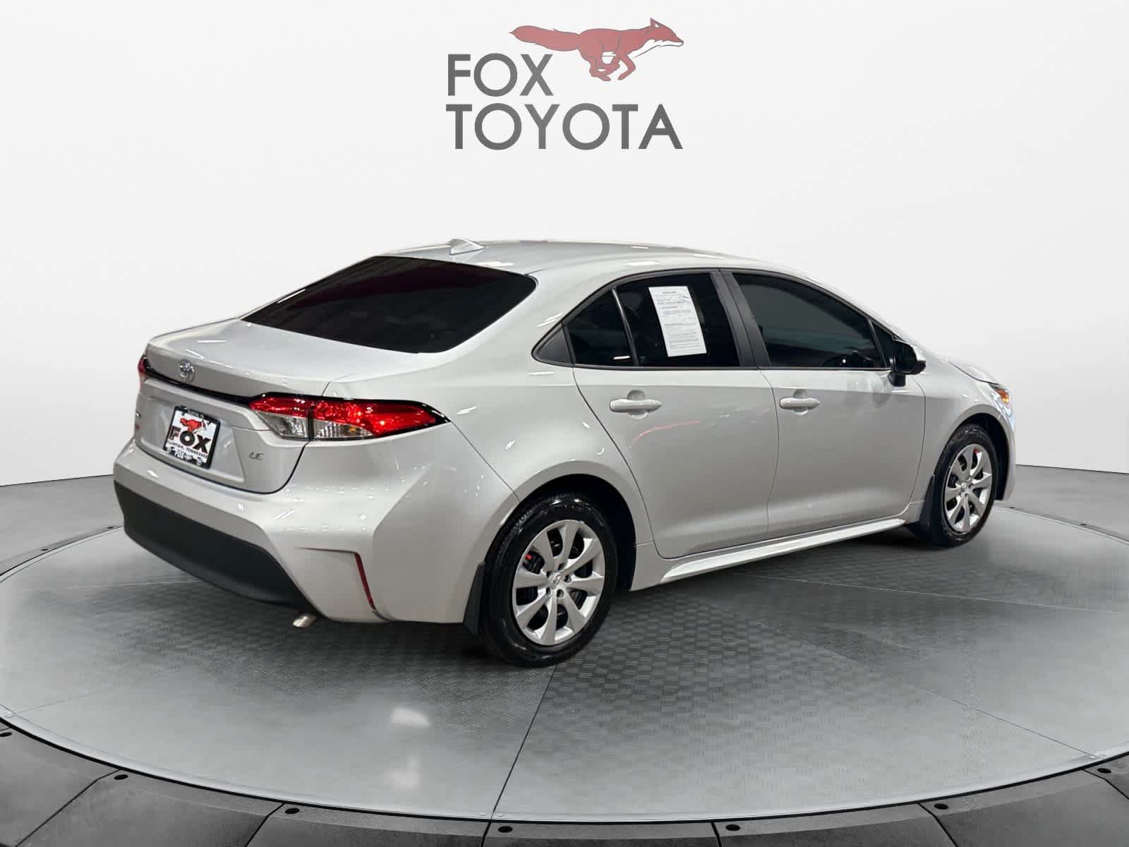 Used 2025 Toyota Corolla LE FWD image 6