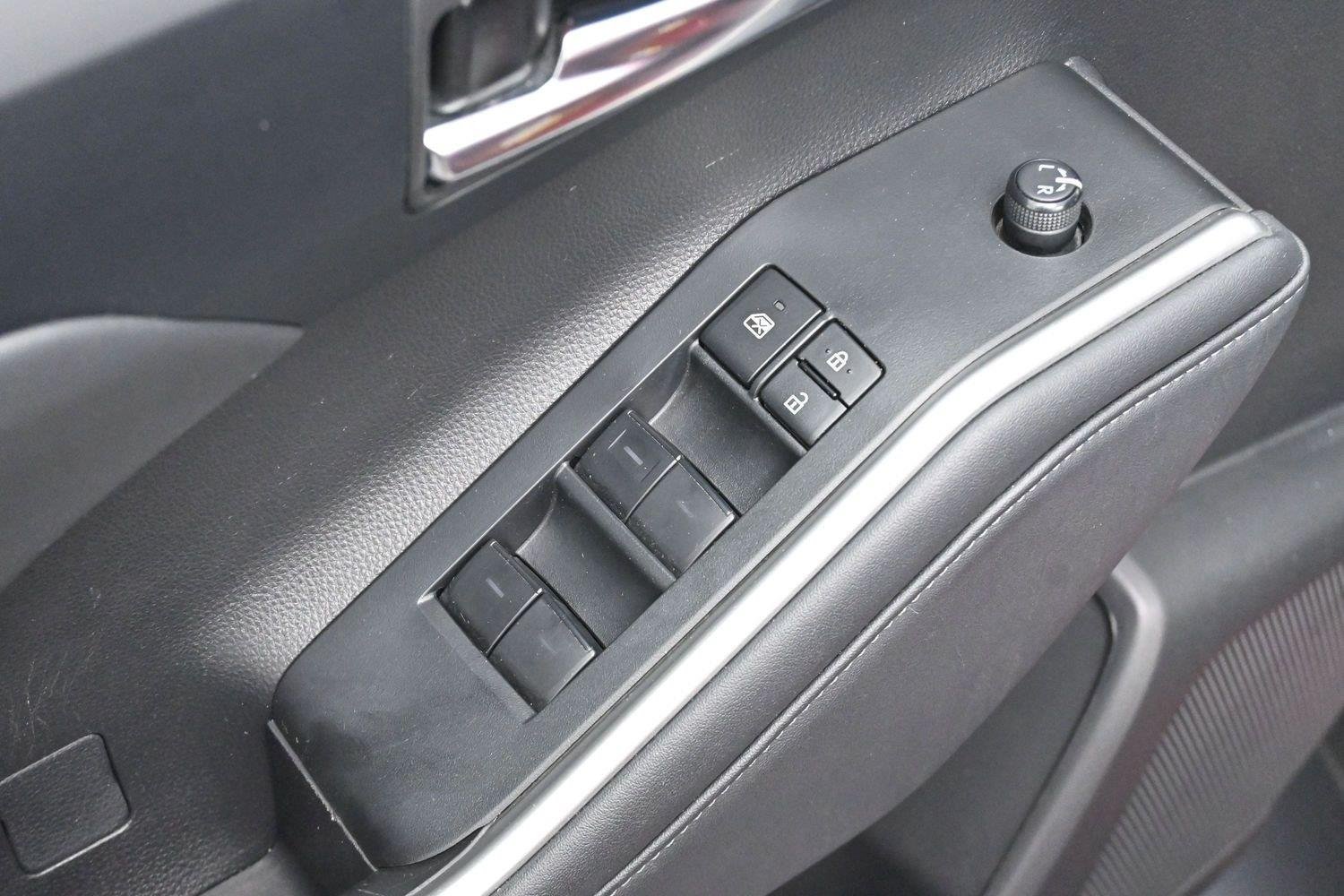 Used 2022 Toyota Highlander XSE AWD/4WD image 10