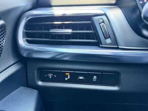 Used 2022 Kia Telluride S image 22