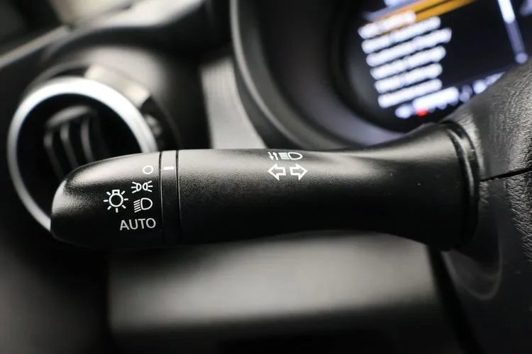 Used 2024 Nissan Kicks SV FWD image 25
