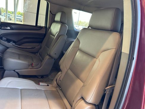 Used 2016 Chevrolet Suburban LT image 29