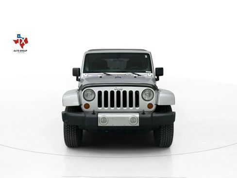 Used 2011 Jeep Wrangler Unlimited Sahara image 7